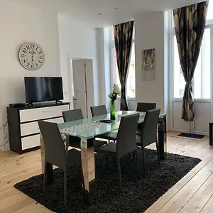  Apartamento Modern First Floor
